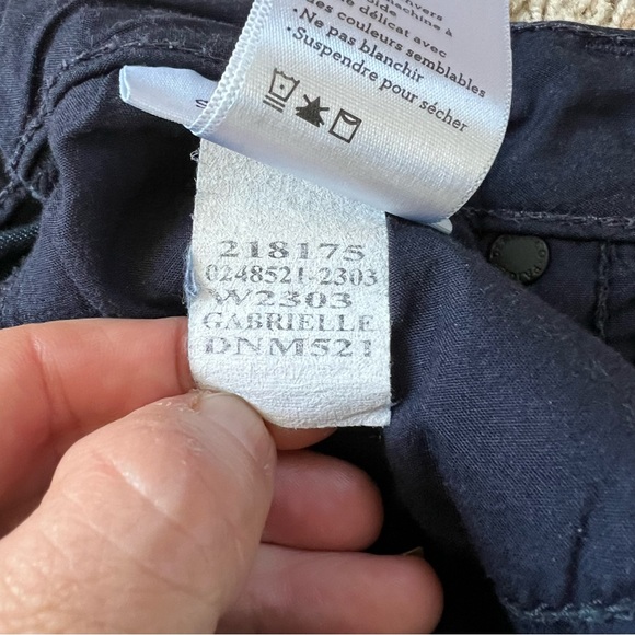 PAIGE Skyline Skinny Gabrielle Jeans - Picture 9 of 9